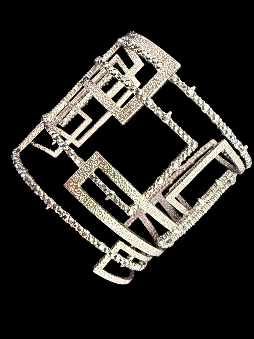 Alexis Bittar Crystal Encrusted Brutalist Cuff
Bracelet in GUNMETAL -NWOT!